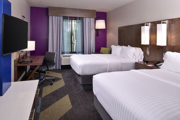 Holiday Inn Express & Suites Bryant - Benton Area by IHG