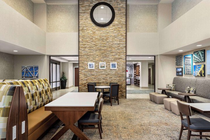 Hampton Inn & Suites Pittsburgh / Waterfront-West Homestead