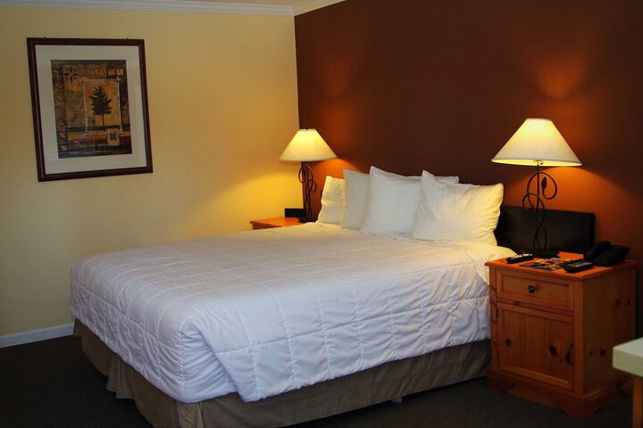Room 25 of 43
