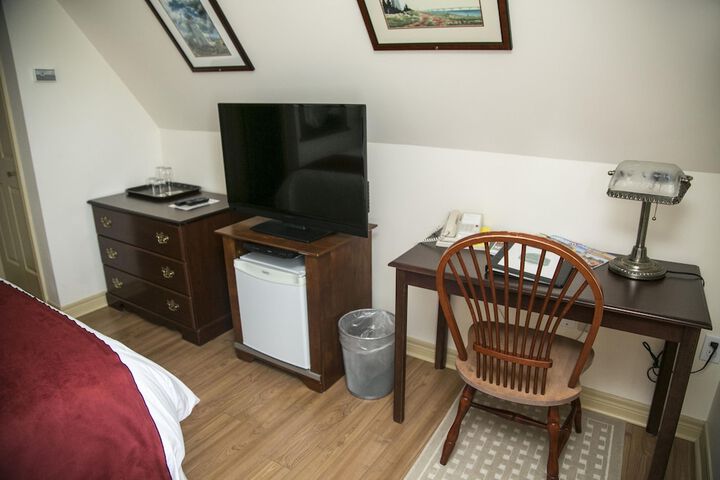 Room 131 of 183