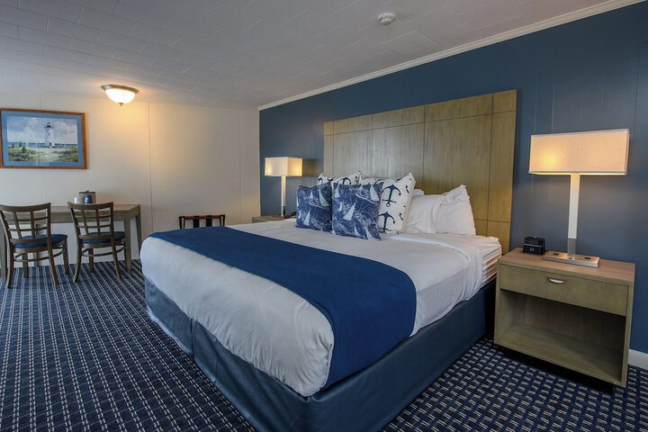 Room 5 of 24