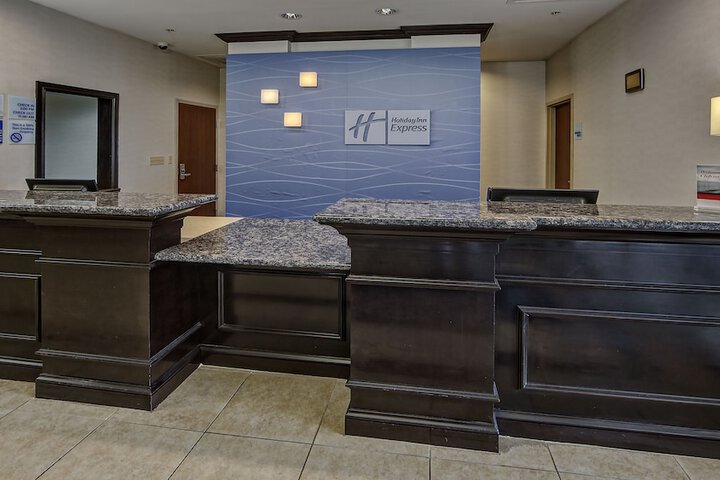 Holiday Inn Express Hotel & Suites Cookeville by IHG