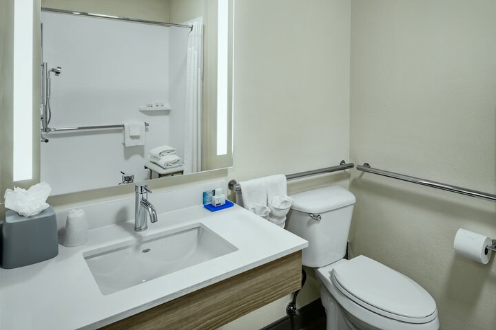 Room 20 of 71