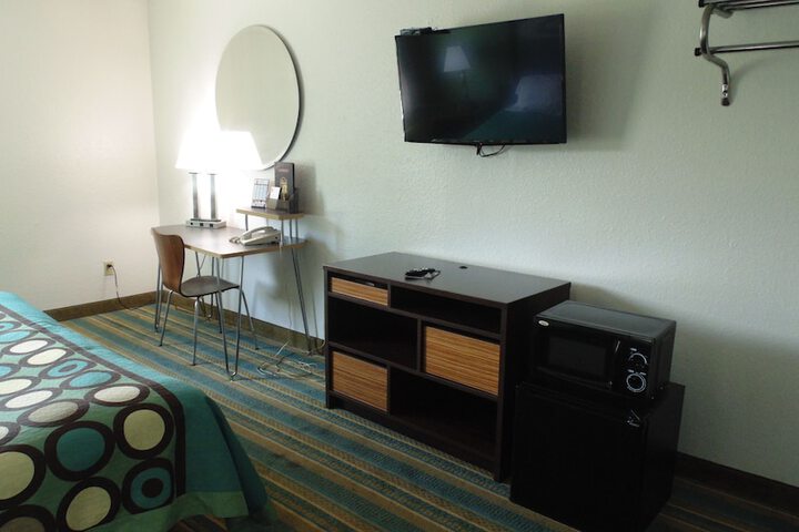 Super 8 by Wyndham Sapulpa / Tulsa Area