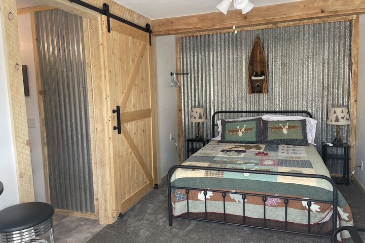 Room 2 of 7