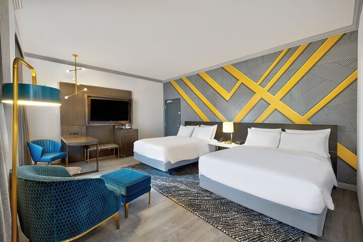 Room 15 of 38