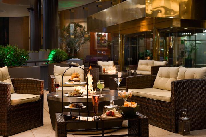 DoubleTree by Hilton Washington Dulles Airport