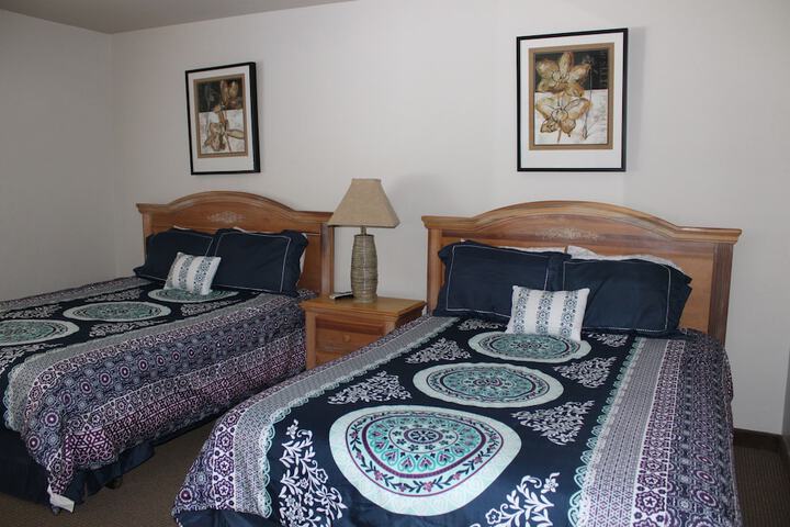 Room 35 of 104