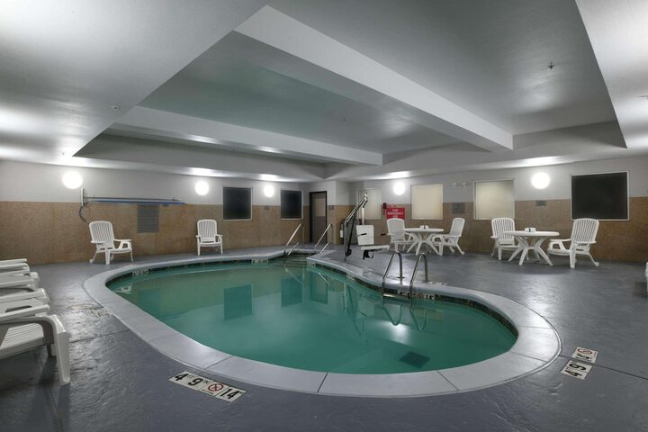Pool 2 of 22