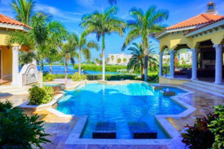 Tierra Verde St. Petersburg Waterfront Estate by Techtravel