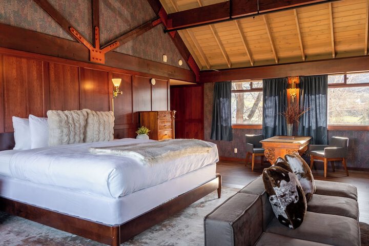 Casia Lodge and Ranch
