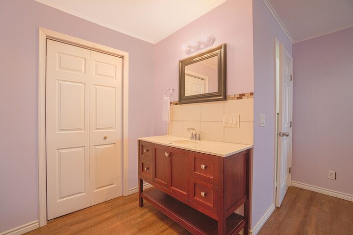 Room 48 of 64