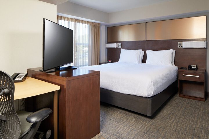 Room 42 of 67