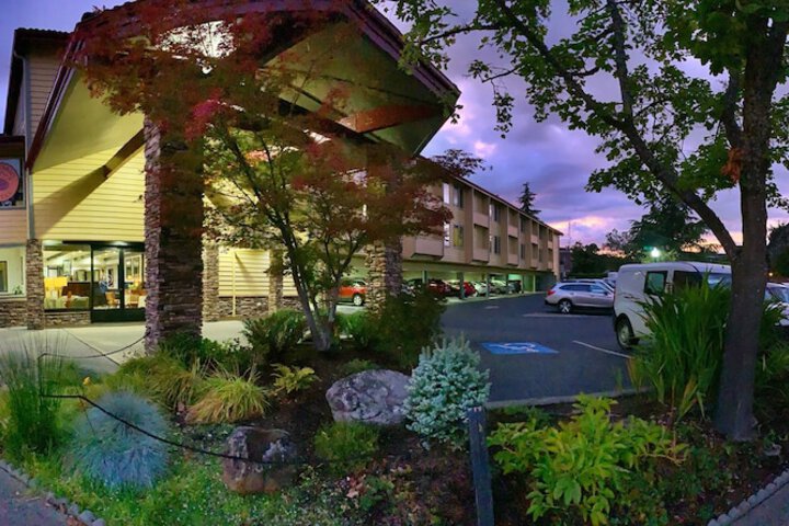 Stratford Inn