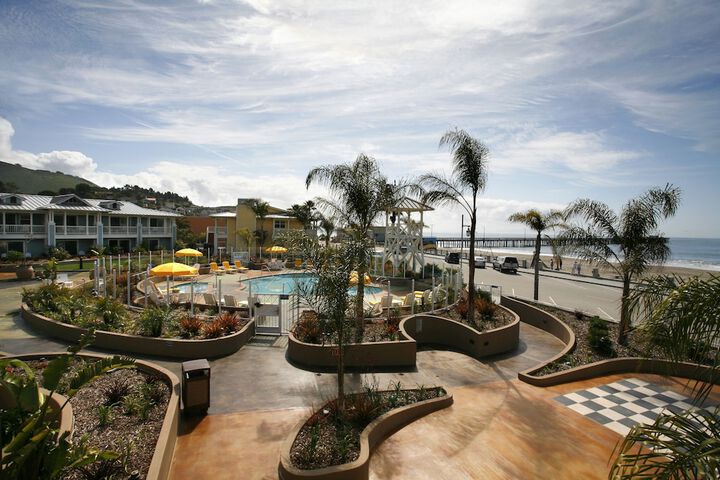 Avila Lighthouse Suites