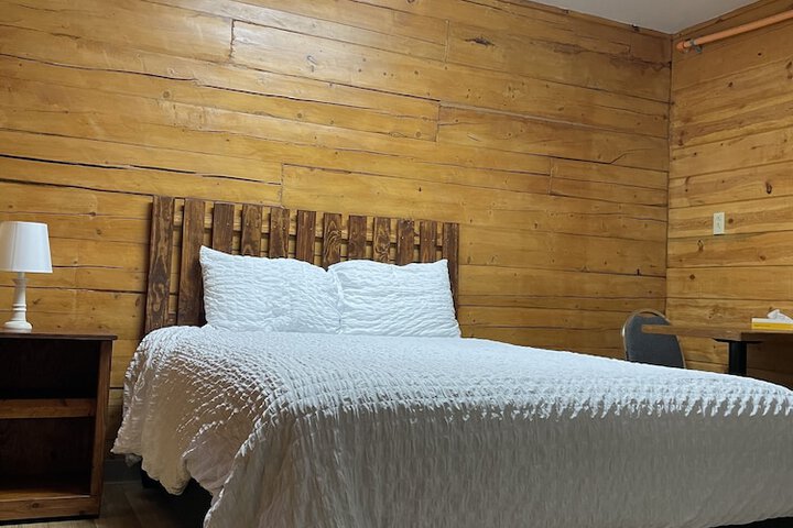 Room 16 of 23