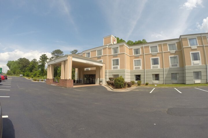 Hotel 2 of 50