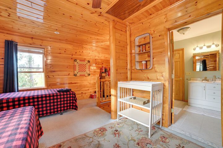 Riverfront Cheboygan Cabin w / Kayaks & Dock!