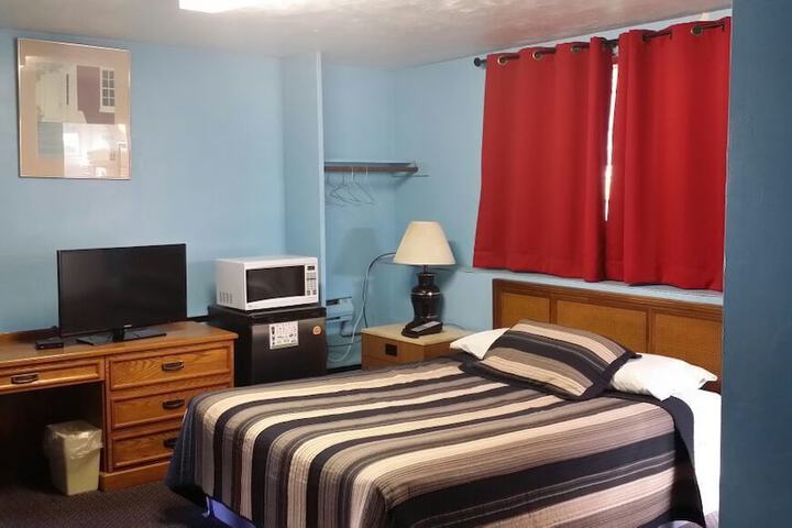 Room 9 of 43
