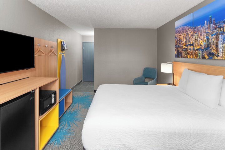 Days Inn by Wyndham Waukegan