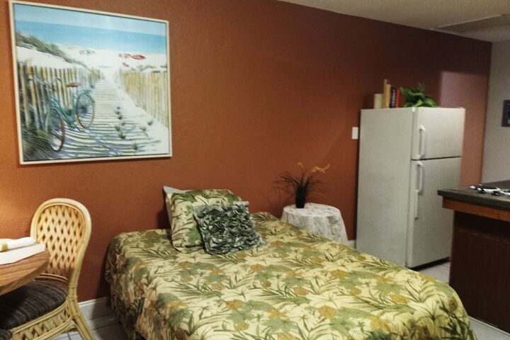 Room 37 of 49