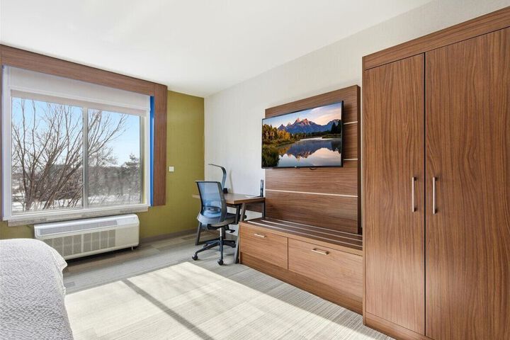 Holiday Inn Express & Suites Bethlehem Arpt-Allentown Area