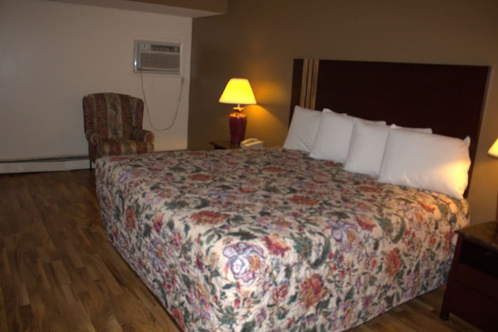 Room 18 of 36