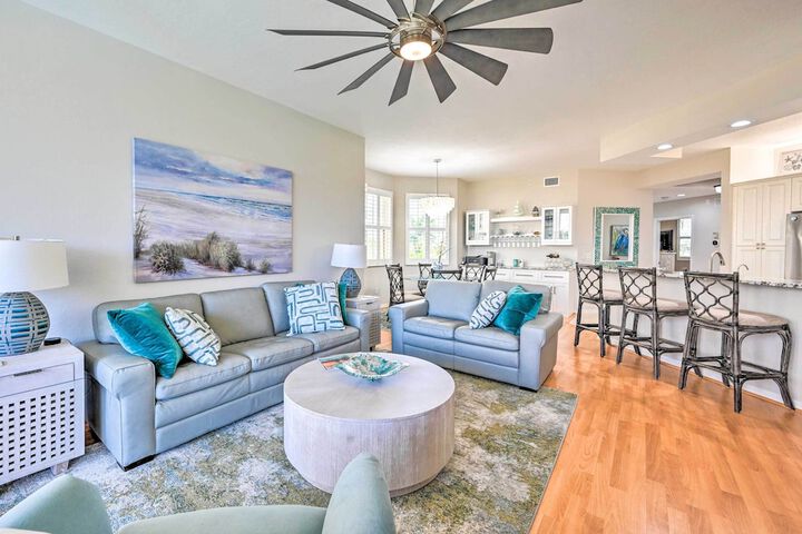 Naples Escape in Regatta w / Resort Amenities!