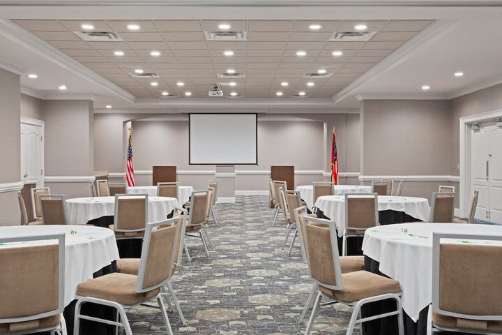 Holiday Inn Conference Center - Valdosta by IHG