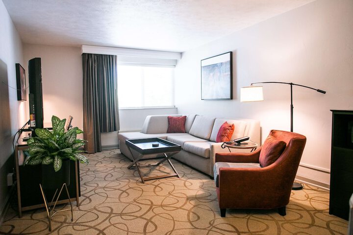 Room 15 of 36