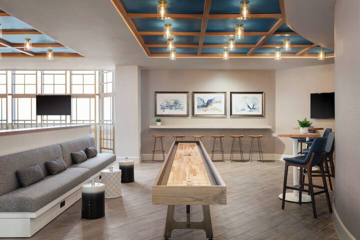 Delta Hotels by Marriott Virginia Beach Waterfront Suites