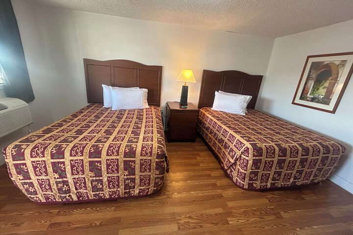 Room 11 of 65