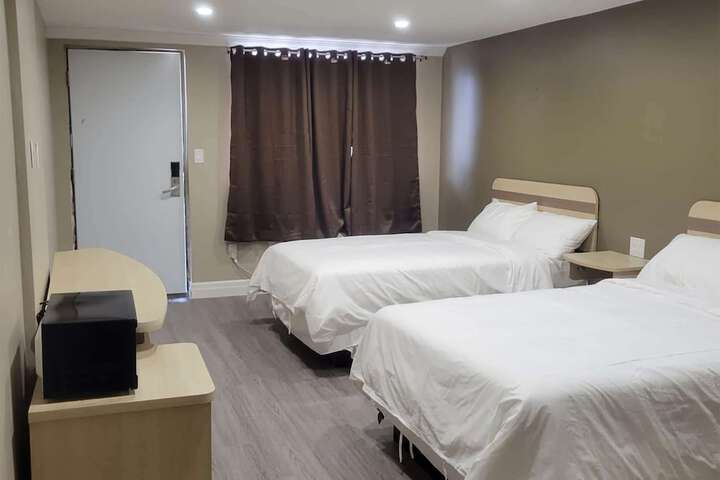 Room 14 of 42