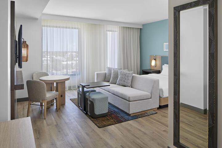 Embassy Suites by Hilton Gulf Shores Beach Resort