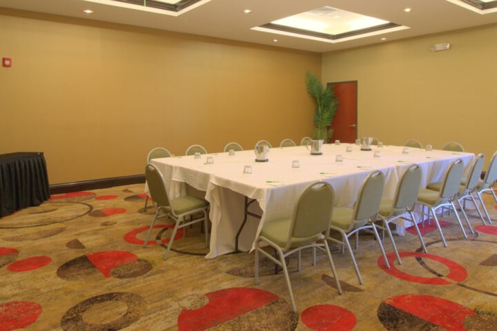 Holiday Inn Jackson Southeast - Pearl by IHG