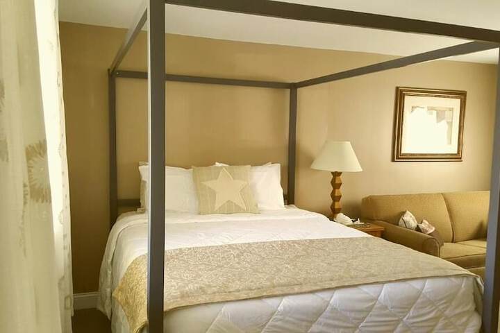 Room 34 of 44