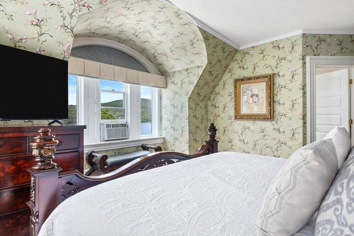 The Inn at Erlowest