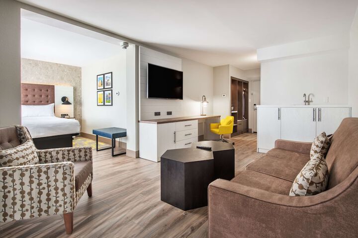 Doubletree by Hilton Monroe Township Cranbury