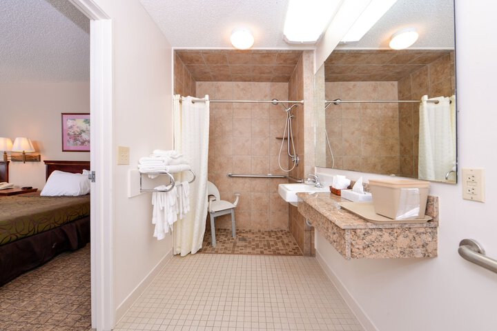Briarwood Inn of Geneva