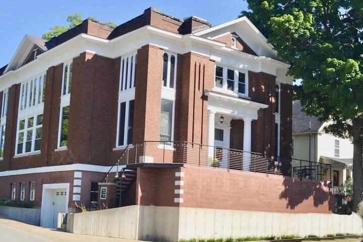McGrady Inn - Bed & Breakfast