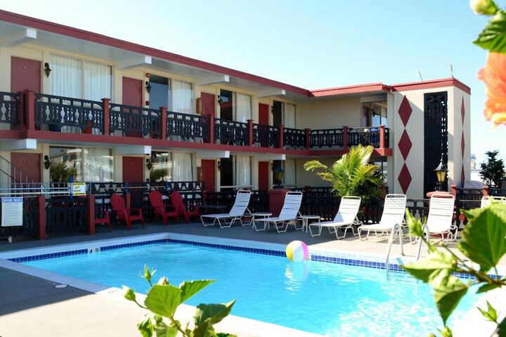 Pool 6 of 23