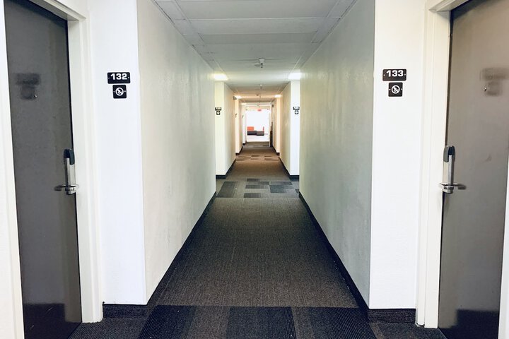 Ballroom/Hall 47 of 48