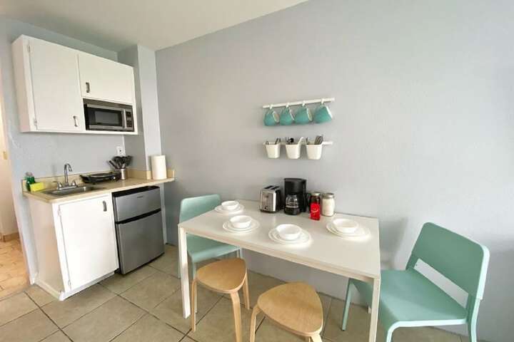 Room 14 of 28