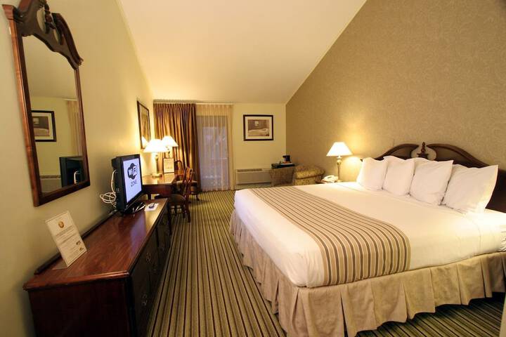 Room 42 of 63