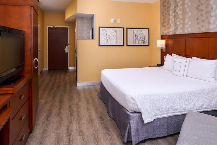 Room 34 of 50