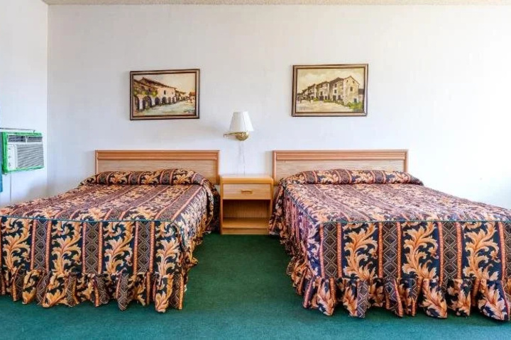 OYO HOTEL BANNING I 10