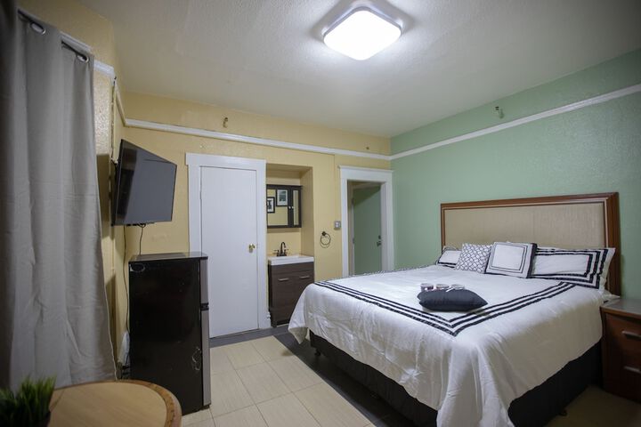 Room 37 of 44