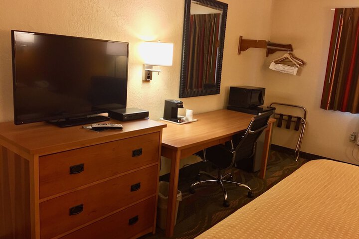 Room 7 of 22