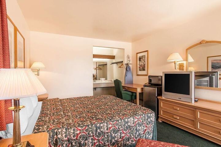 Ashland Valley Inn
