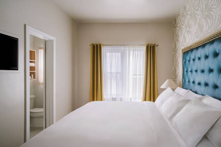 Room 30 of 60